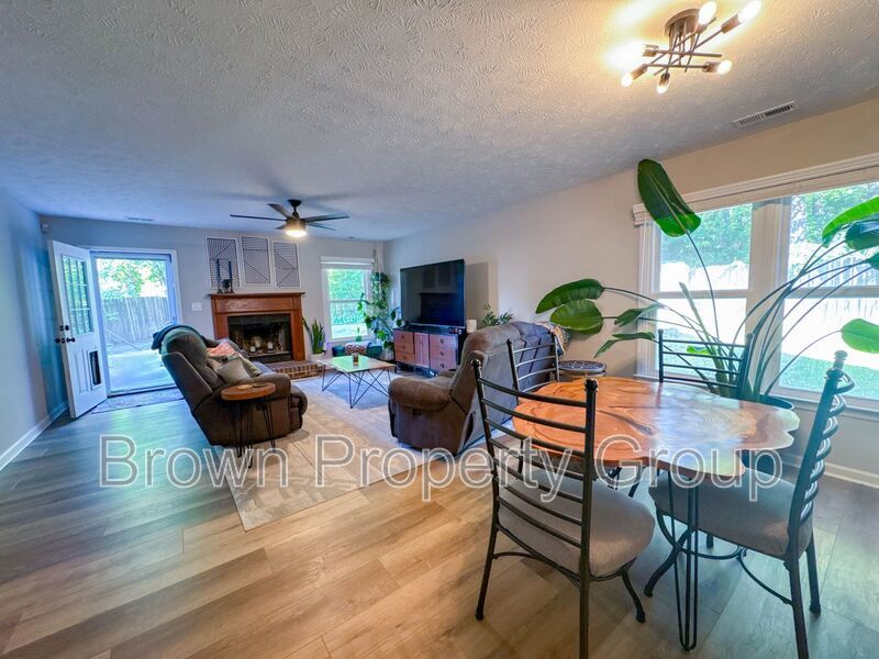 Coming Soon! 3 Bedroom 2 Bathroom-Dogs okay! property image
