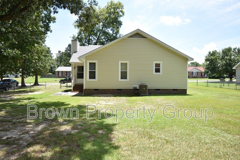 3 Bedroom and 2 Bath Home (No Pets) property image