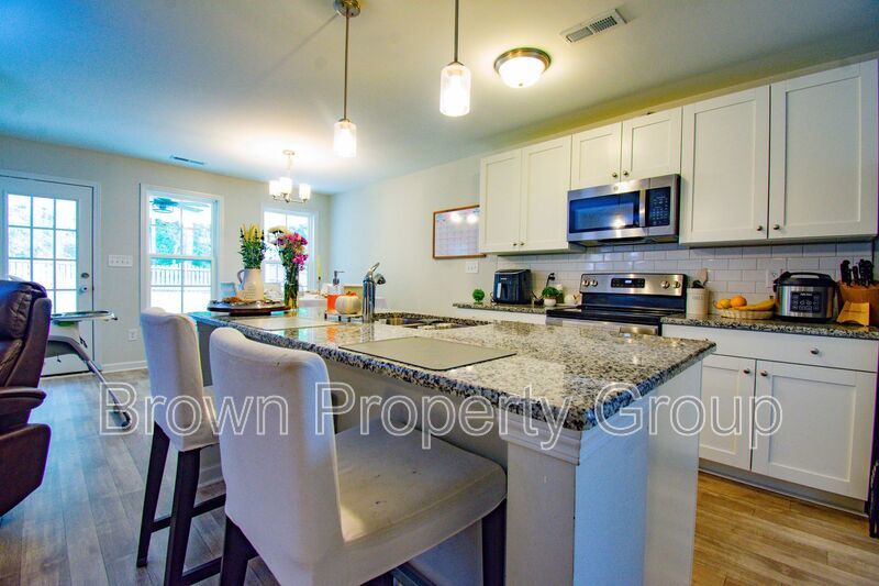Coming Soon! 3 Bedroom 2 Bath with Bonus! property image