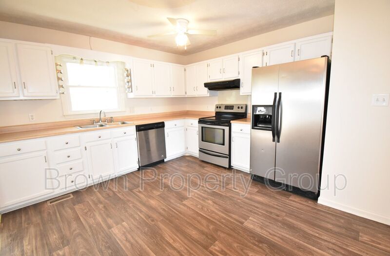 3 Bedroom and 2 Bath Home (No Pets) property image
