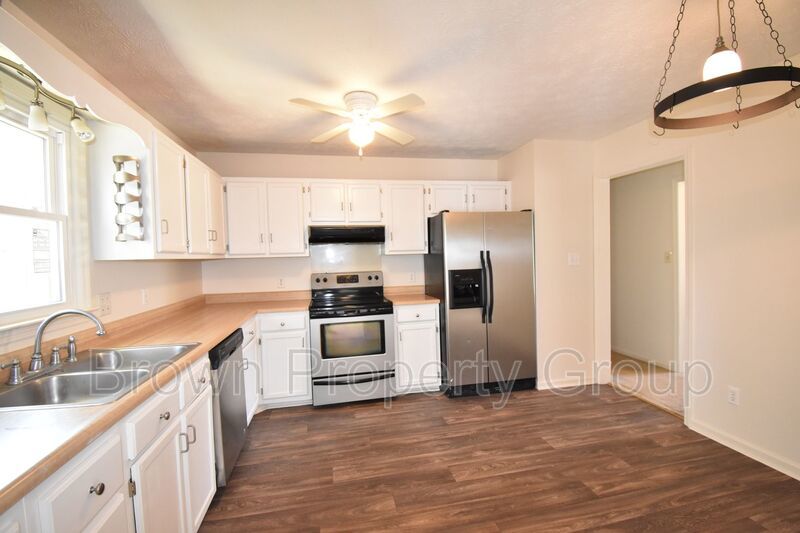 3 Bedroom and 2 Bath Home (No Pets) property image