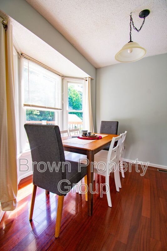 Coming Soon! 3 Bedroom 2 Bathroom- Large Lot! property image