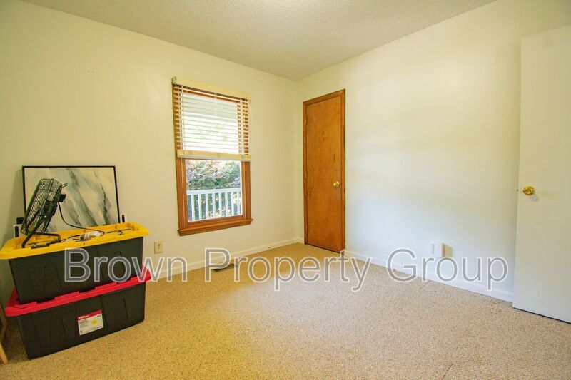 Coming Soon! 3 Bedroom 2 Bathroom- Large Lot! property image
