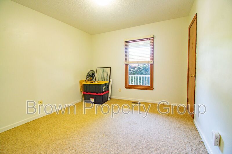 Coming Soon! 3 Bedroom 2 Bathroom- Large Lot! property image