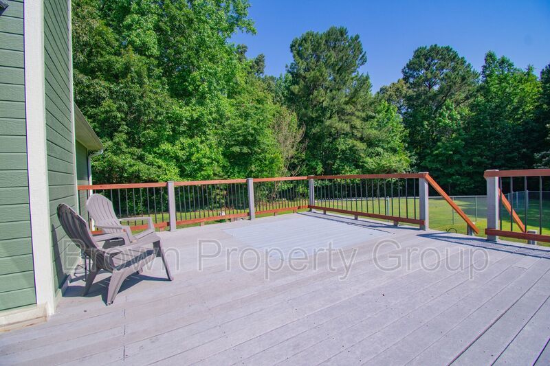 Coming Soon! 3 Bedroom 2 Bathroom- Large Lot! property image