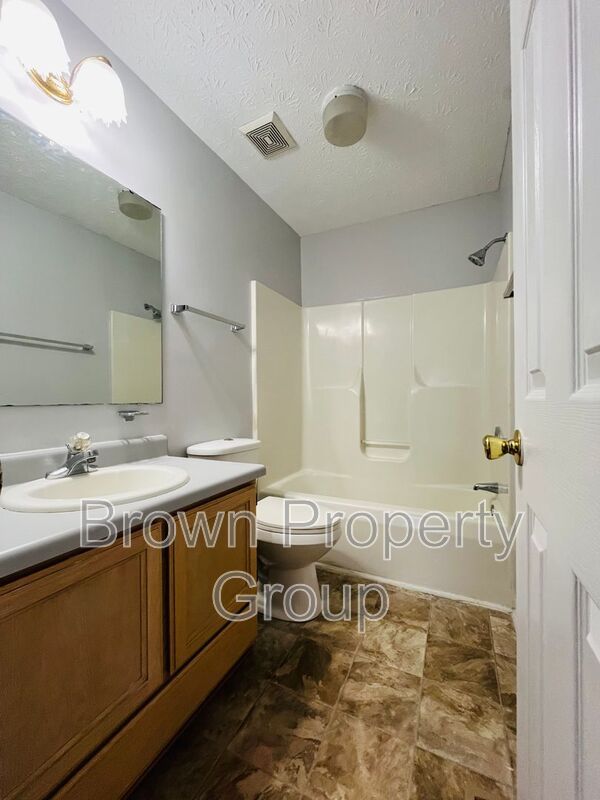 3 Bedroom and 2 Bath Home (No Pets) property image