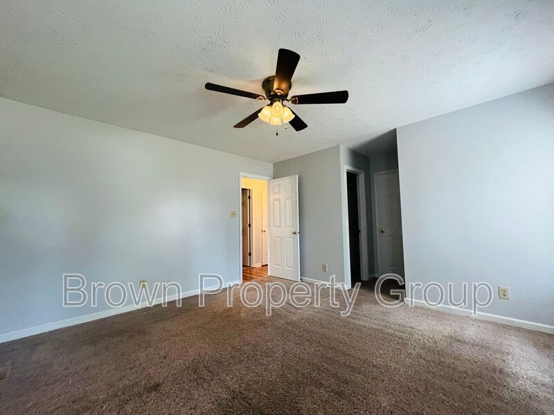 3 Bedroom and 2 Bath Home (No Pets) property image