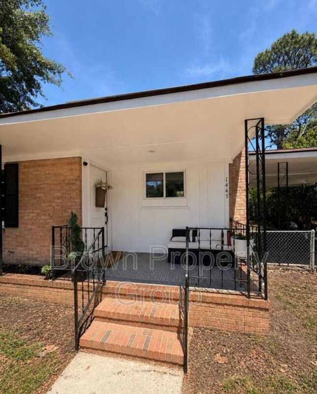 Available August 1! 4 Bedroom 2 Bathroom Ranch - Dogs Okay! property image