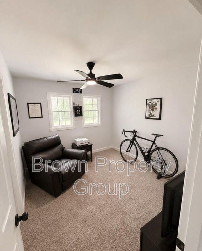 Available August 1! 4 Bedroom 2 Bathroom Ranch - Dogs Okay! property image