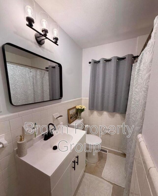 Available August 1! 4 Bedroom 2 Bathroom Ranch - Dogs Okay! property image