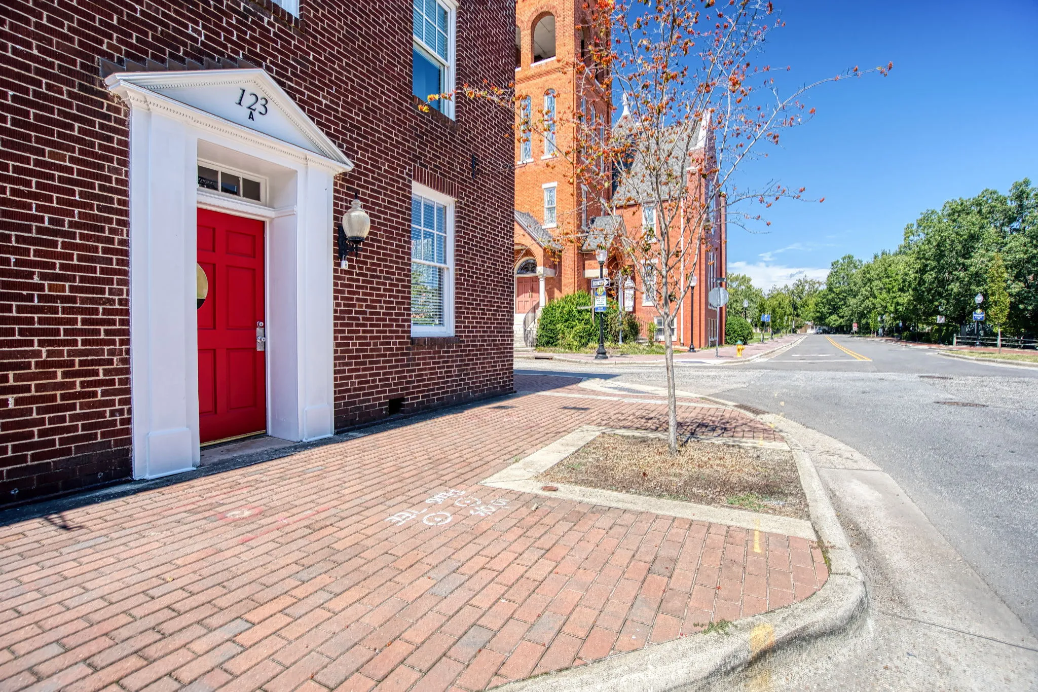 123-A Anderson St Banner 1